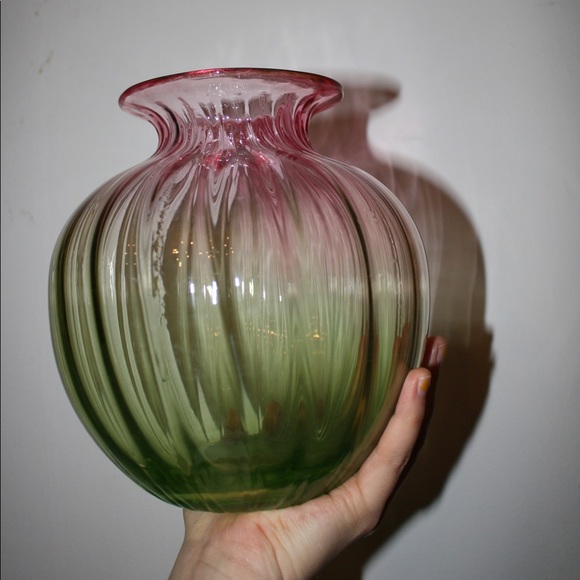 Vintage ombré Vase - Picture 3 of 3